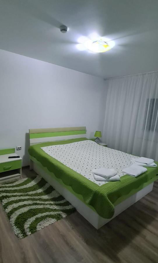 Candy Pensiune&Restaurant Dumbrava Roşie Zewnętrze zdjęcie
